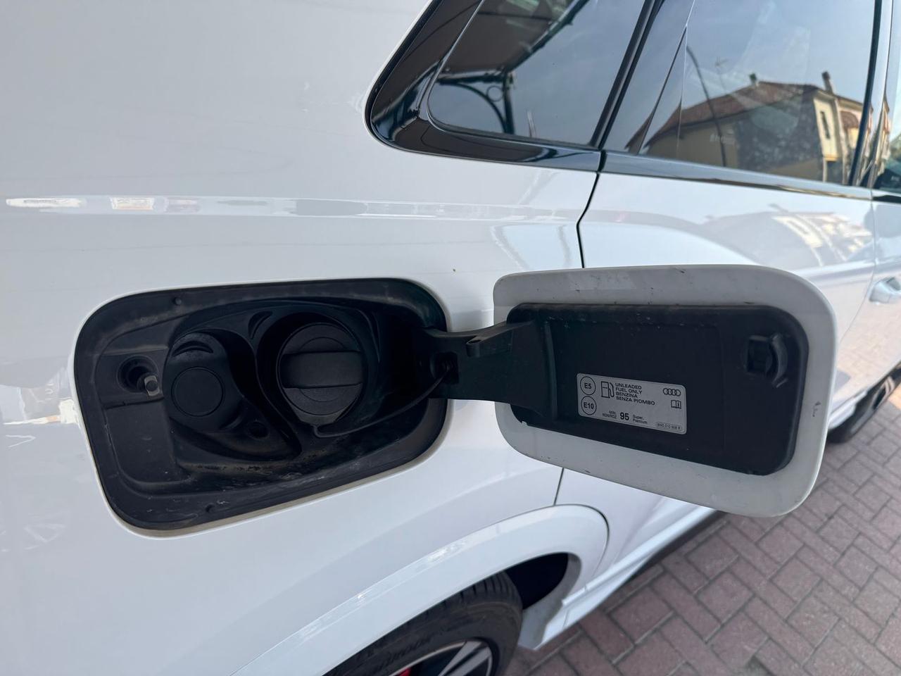 Audi Q3 S Line Identity Black 2.0 45 TFSI G #50560
