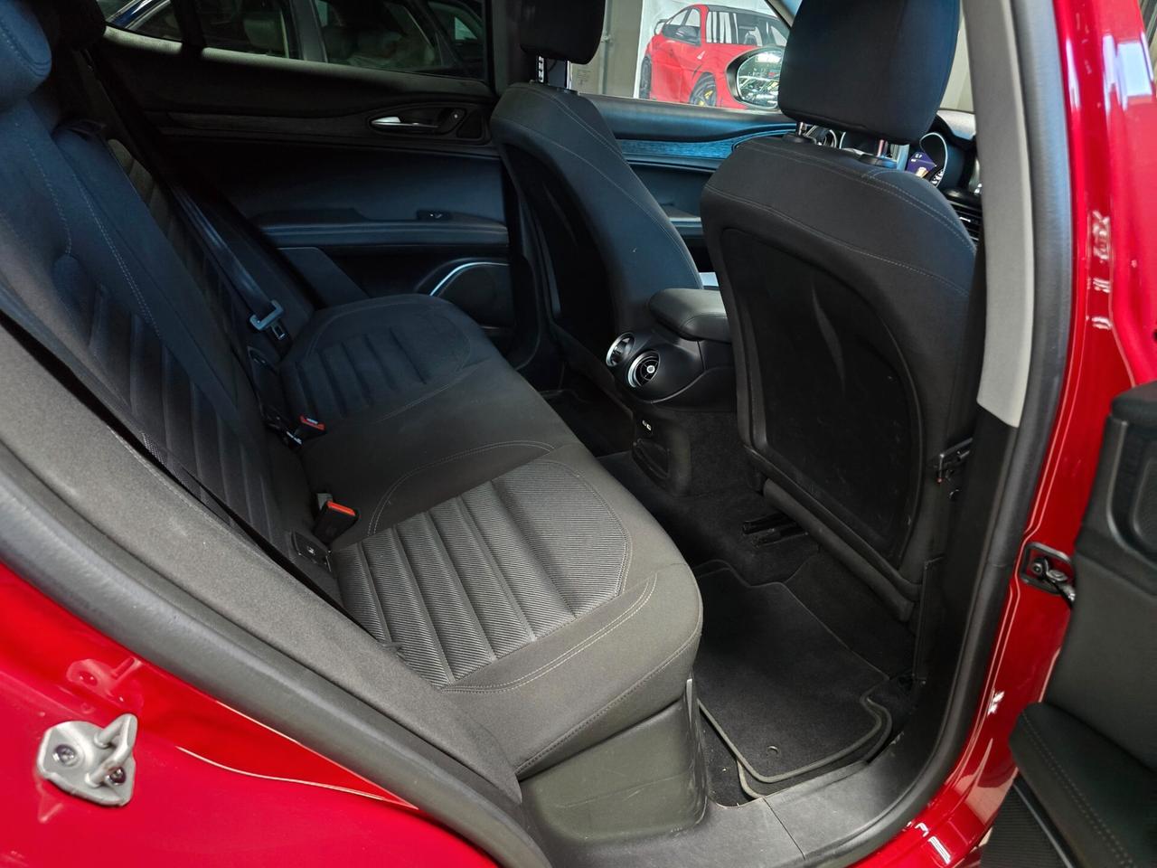 Alfa Romeo Stelvio 2.2 Turbodiesel 160 CV AT8 RWD Business