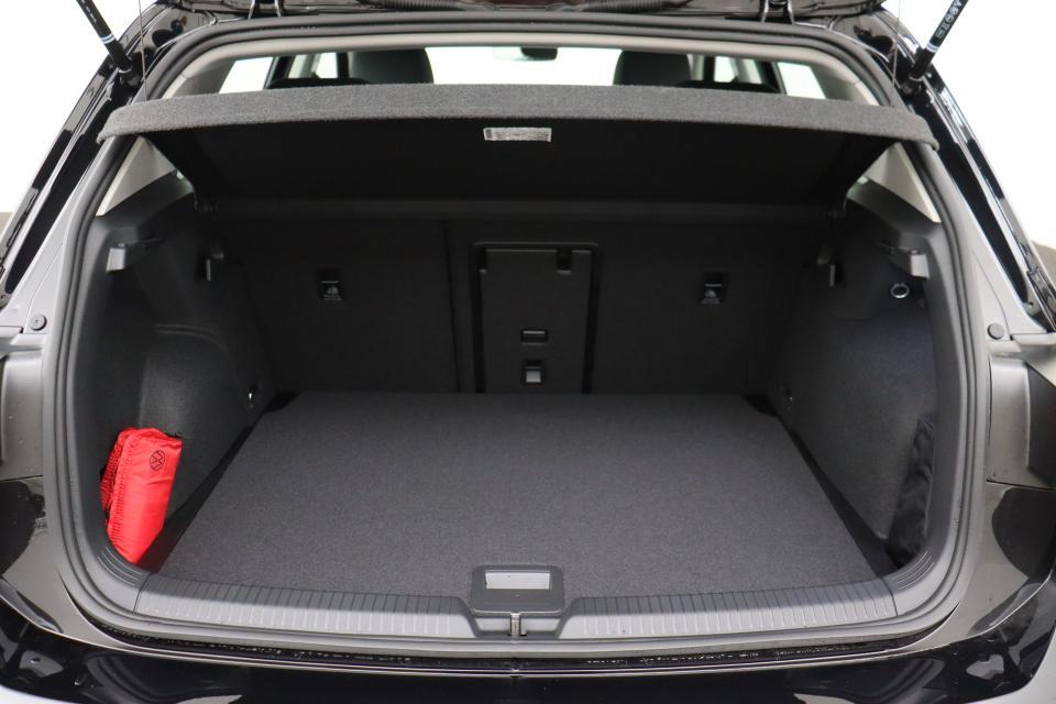 VOLKSWAGEN Golf 1.0 TSI EVO Life Business in PROMO