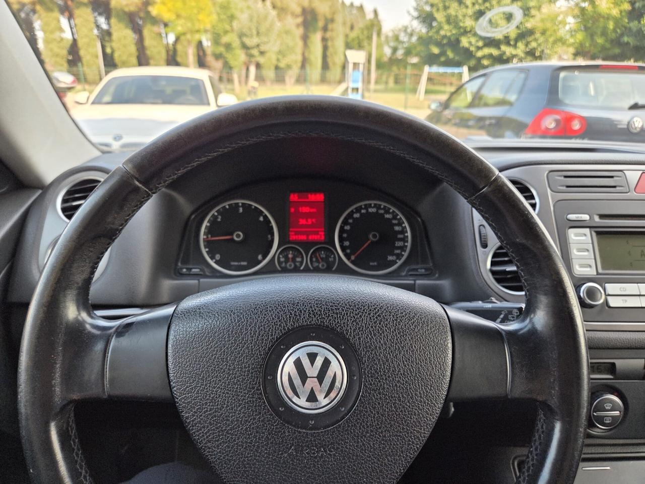 Volkswagen Tiguan 2.0 16V TDI DPF Sport & Style (18°)