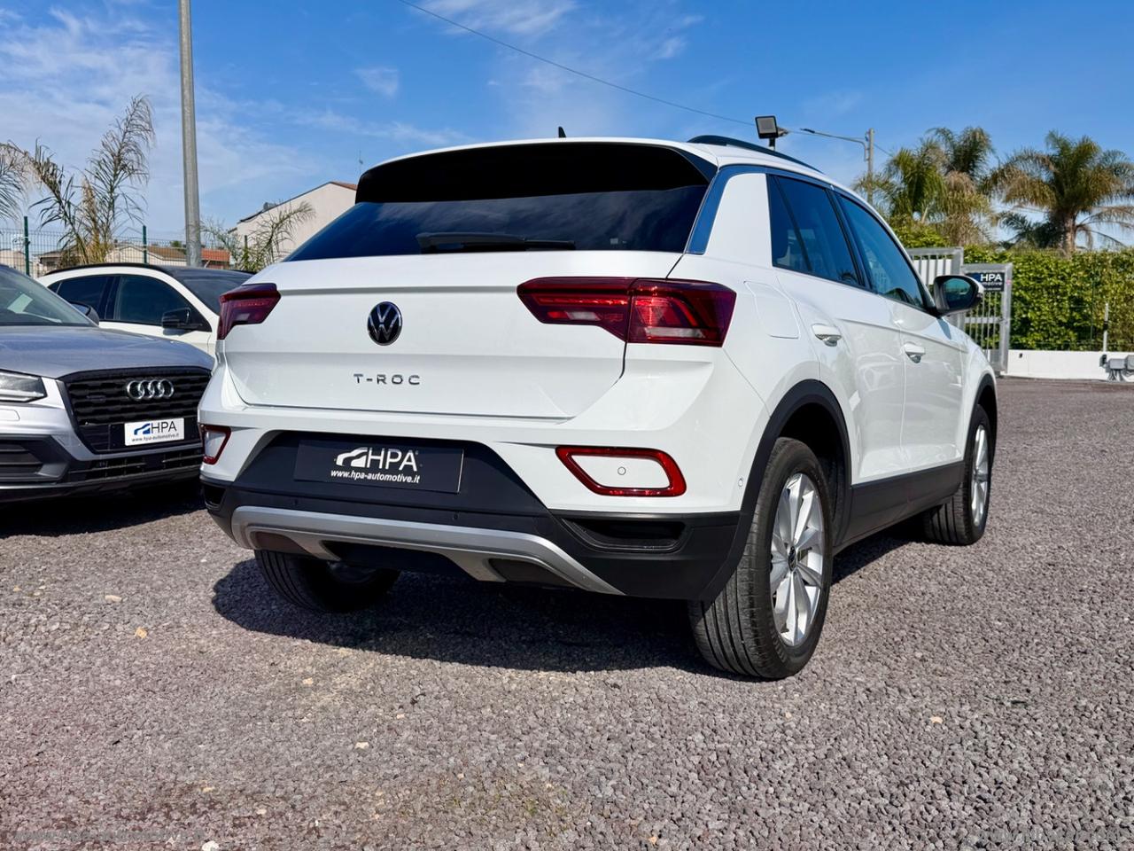 VOLKSWAGEN T-Roc 2.0TDI LED CARPLAY PARK ASSIST ACC