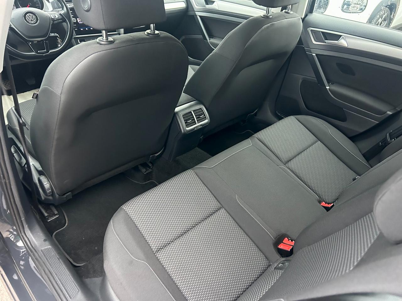 " PERFETTA " Volkswagen Golf 1.6 TDI 115 CV Business