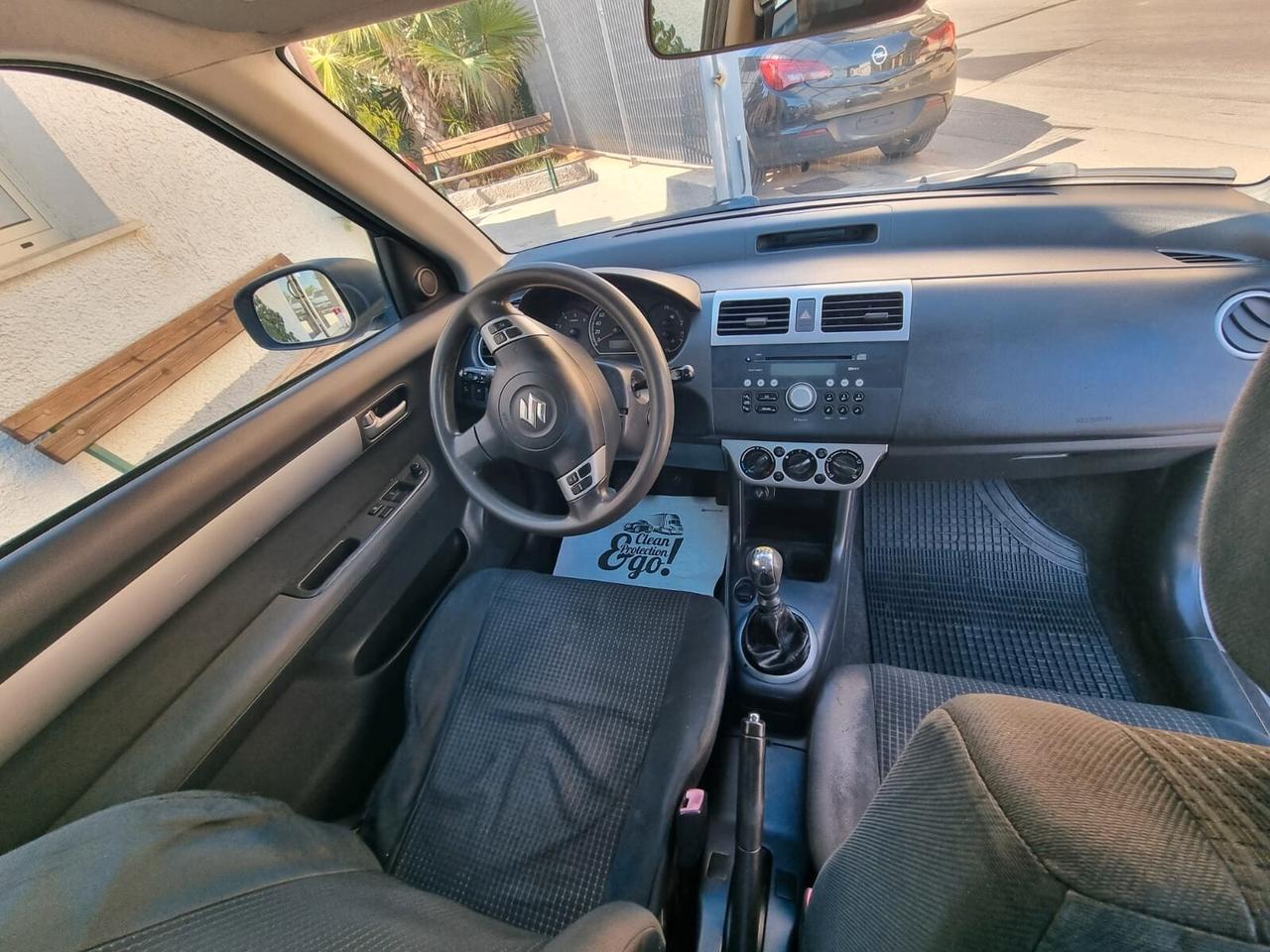 Suzuki Swift 1.3 DDiS 3p. GL