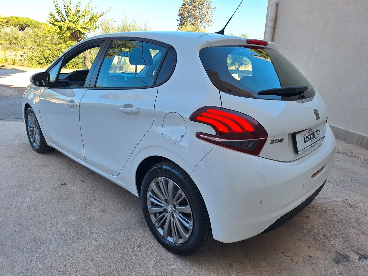 Peugeot 208 1.5 HDi 100 cv 5 porte Allure 2019