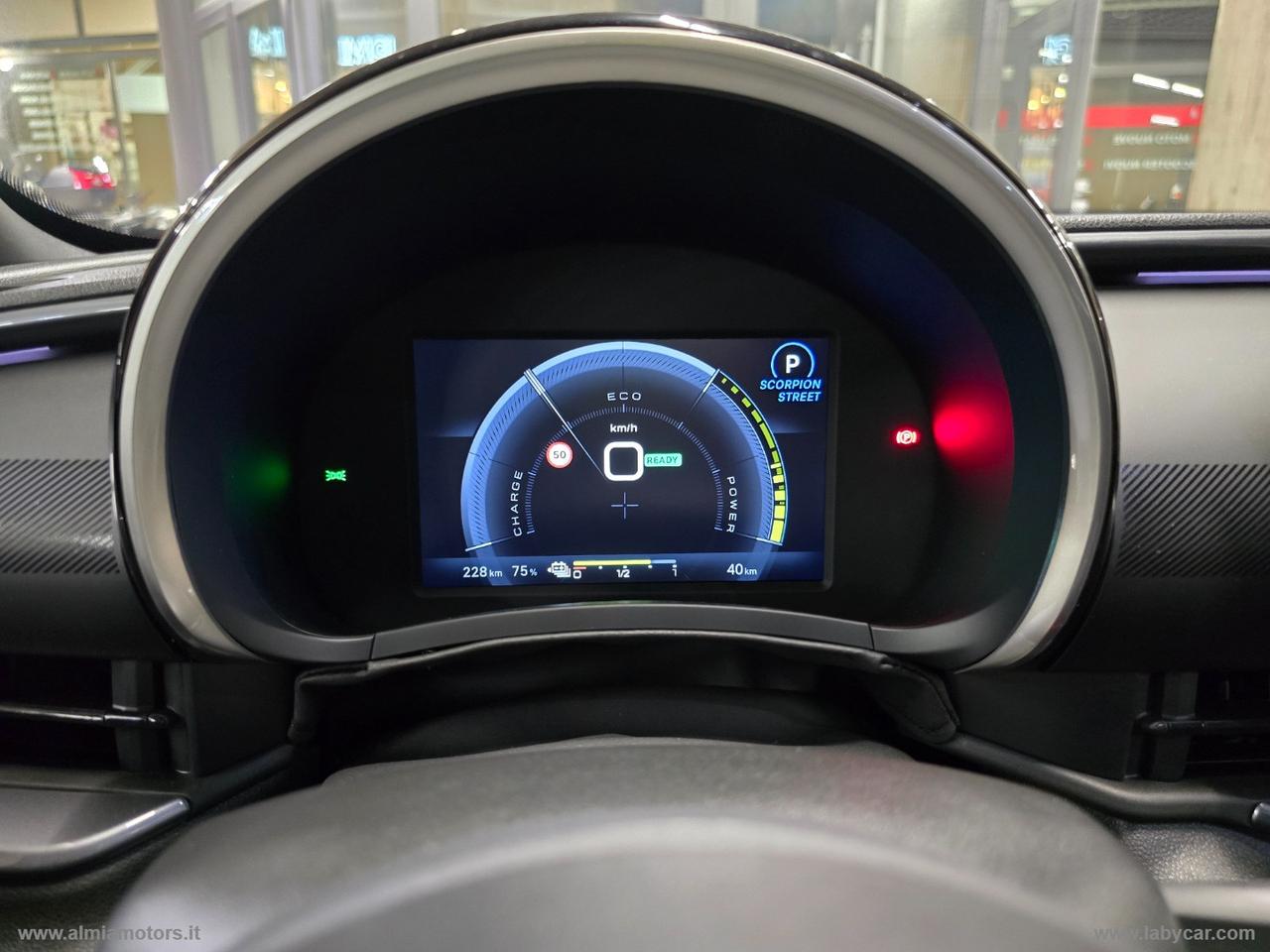 ABARTH 600e Scorpionissima