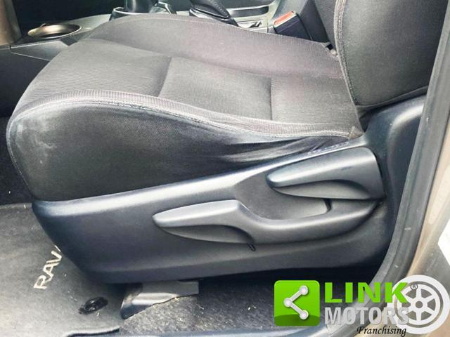 TOYOTA RAV 4 MY23 RAV4 2.0 D-4D 2WD STYLE -UNICO PROPRIETARIO-