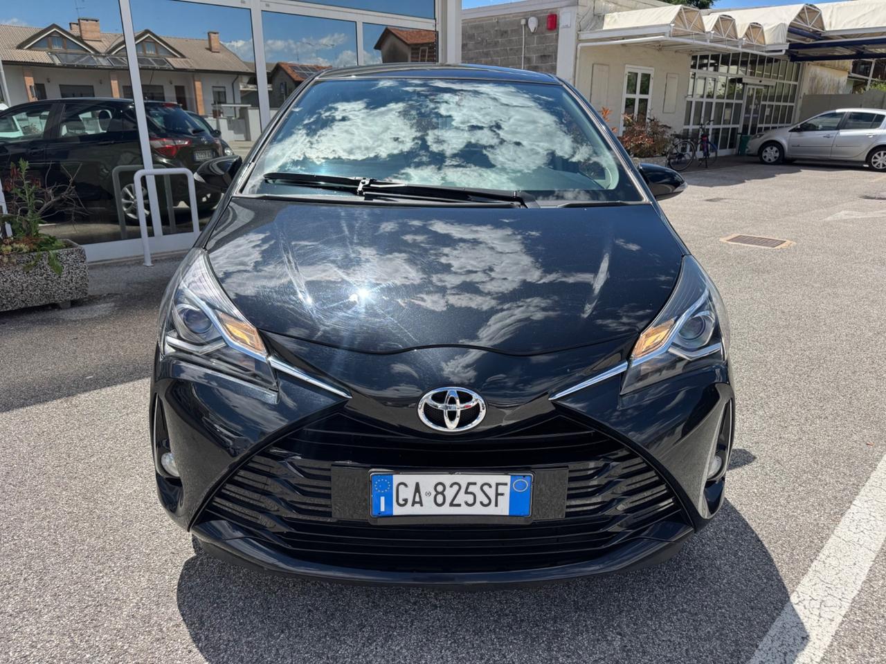 Toyota Yaris 1.5 5 porte Active