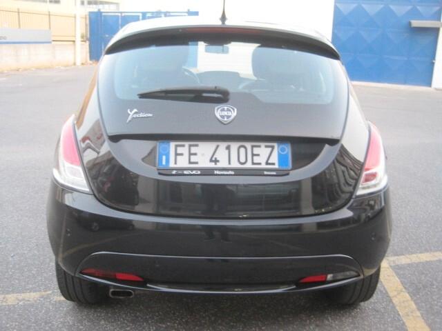 Lancia Ypsilon 1.2 69 CV 5 porte Gold