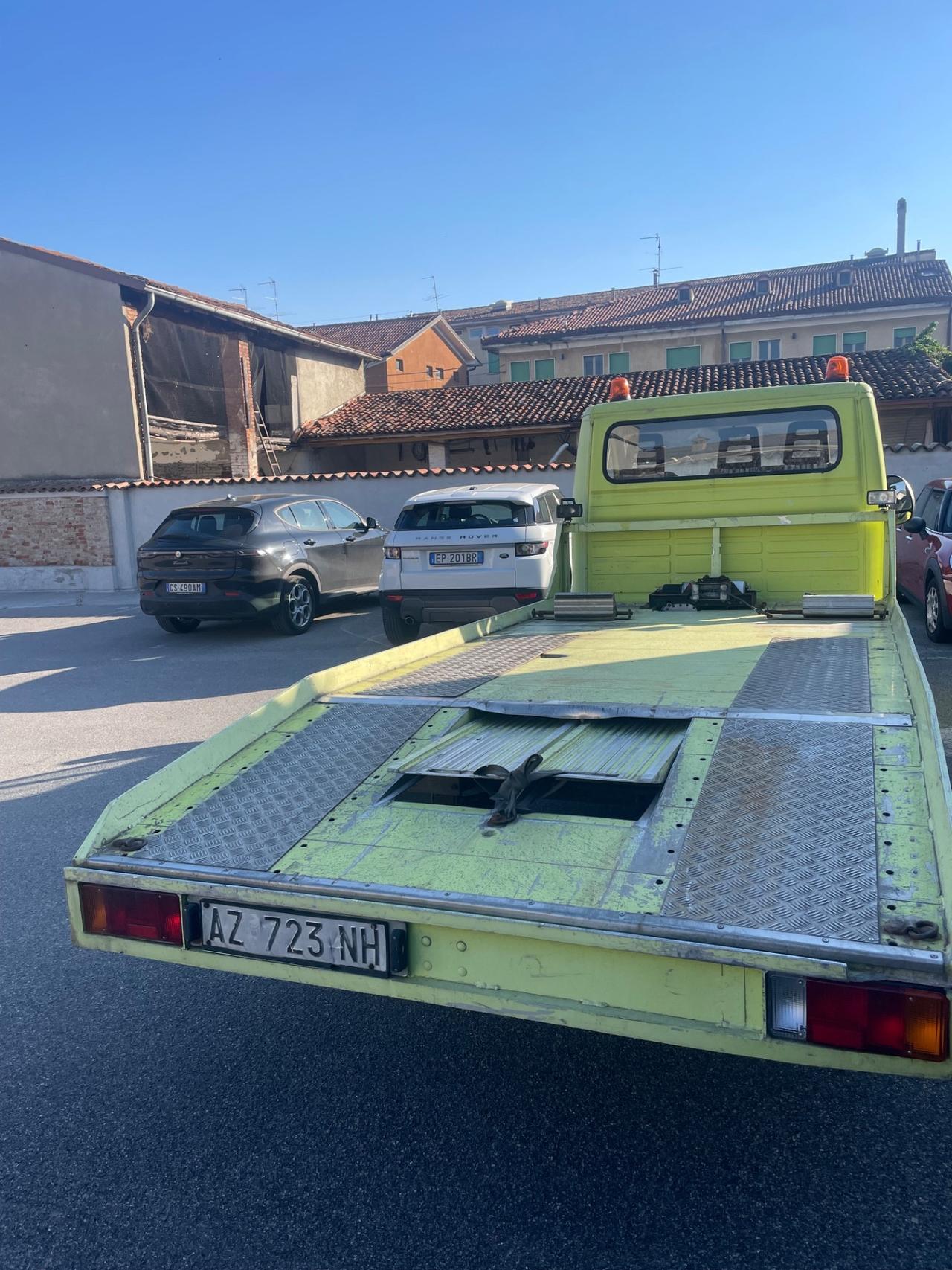 Carro attrezzi soccorso stradale