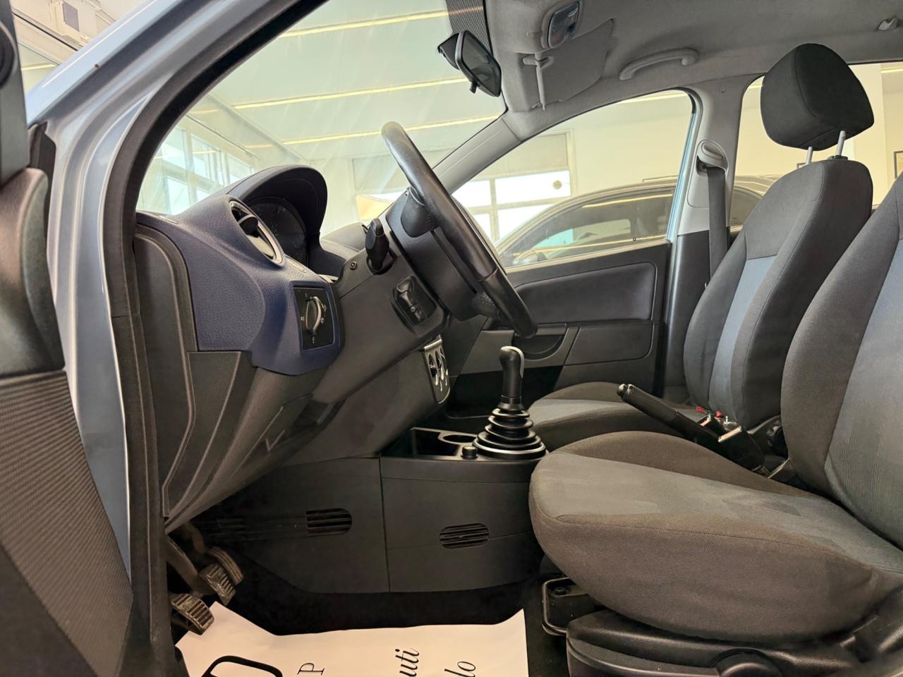 Ford fiesta 1.2 Benzina 5porte 75cv ok neopatentati