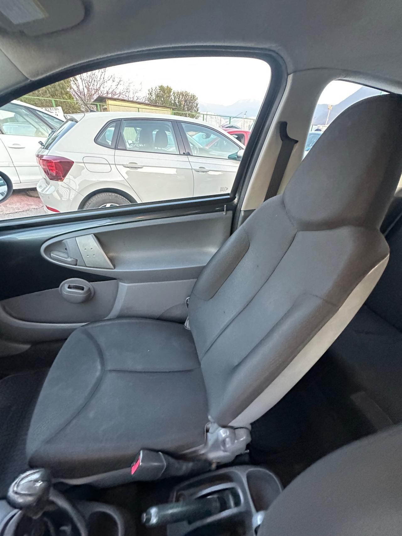 Toyota Aygo 1.0 12V VVT-i 3 porte