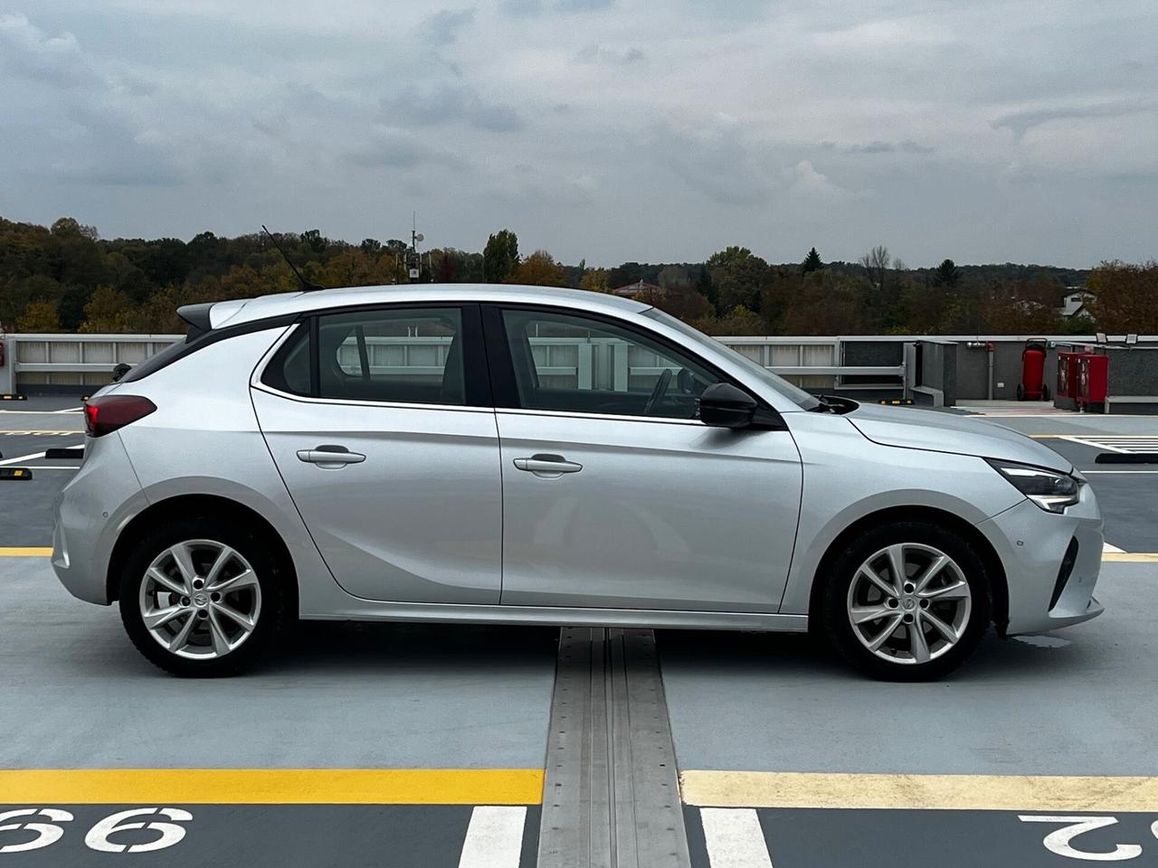 Opel Corsa 1.2 100 CV Design & Tech