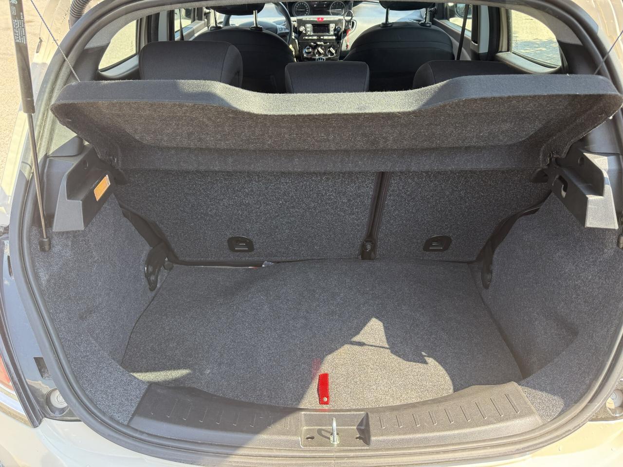 Lancia Ypsilon 1.2 69 CV 5 porte GPL Ecochic Gold