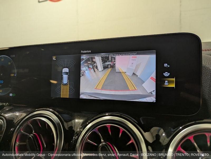 Mercedes-Benz EQA 250 + PREMIUM AUTOMATIC