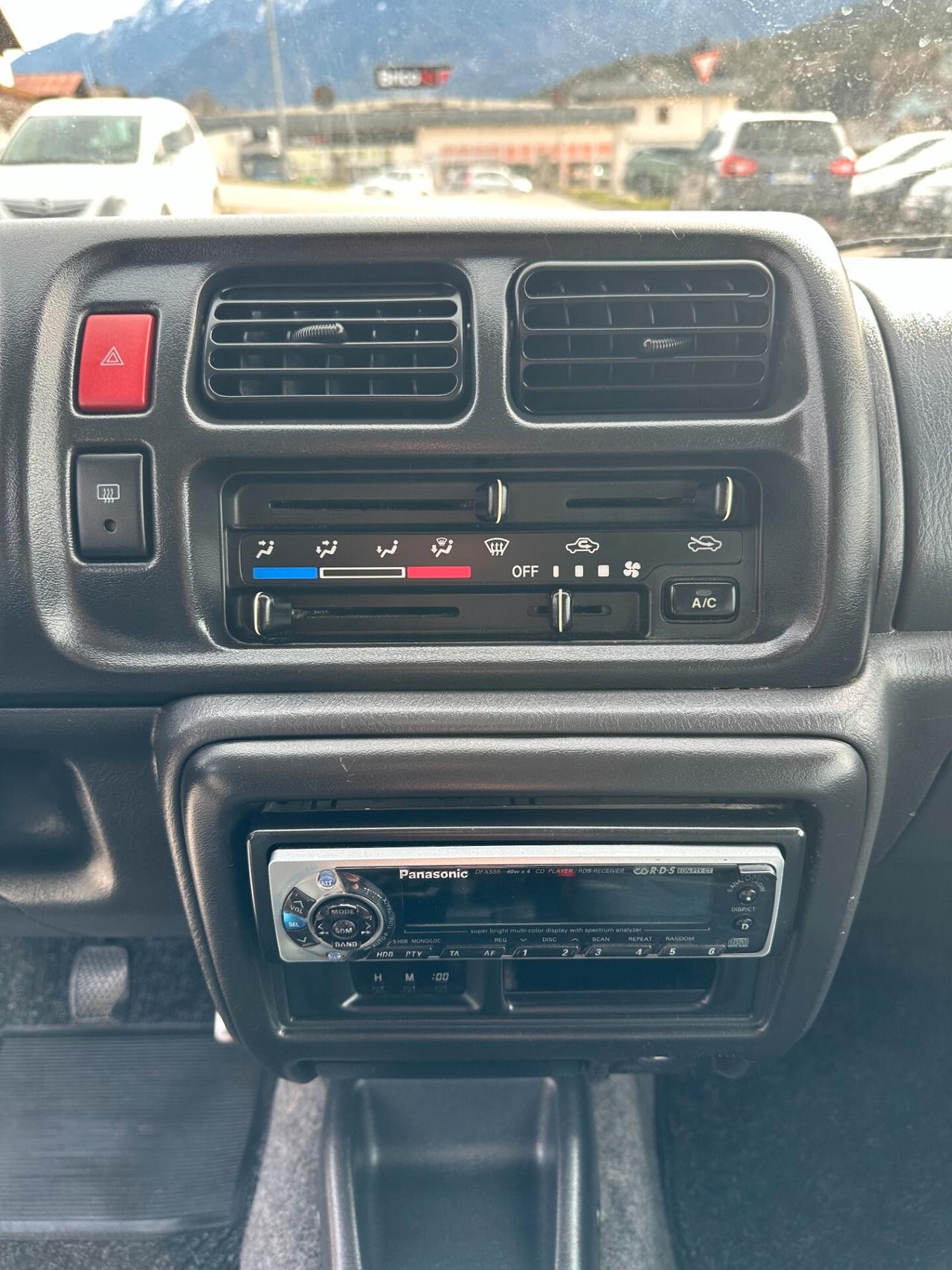 Suzuki Jimny 1.3i 16V cat 4WD JLX