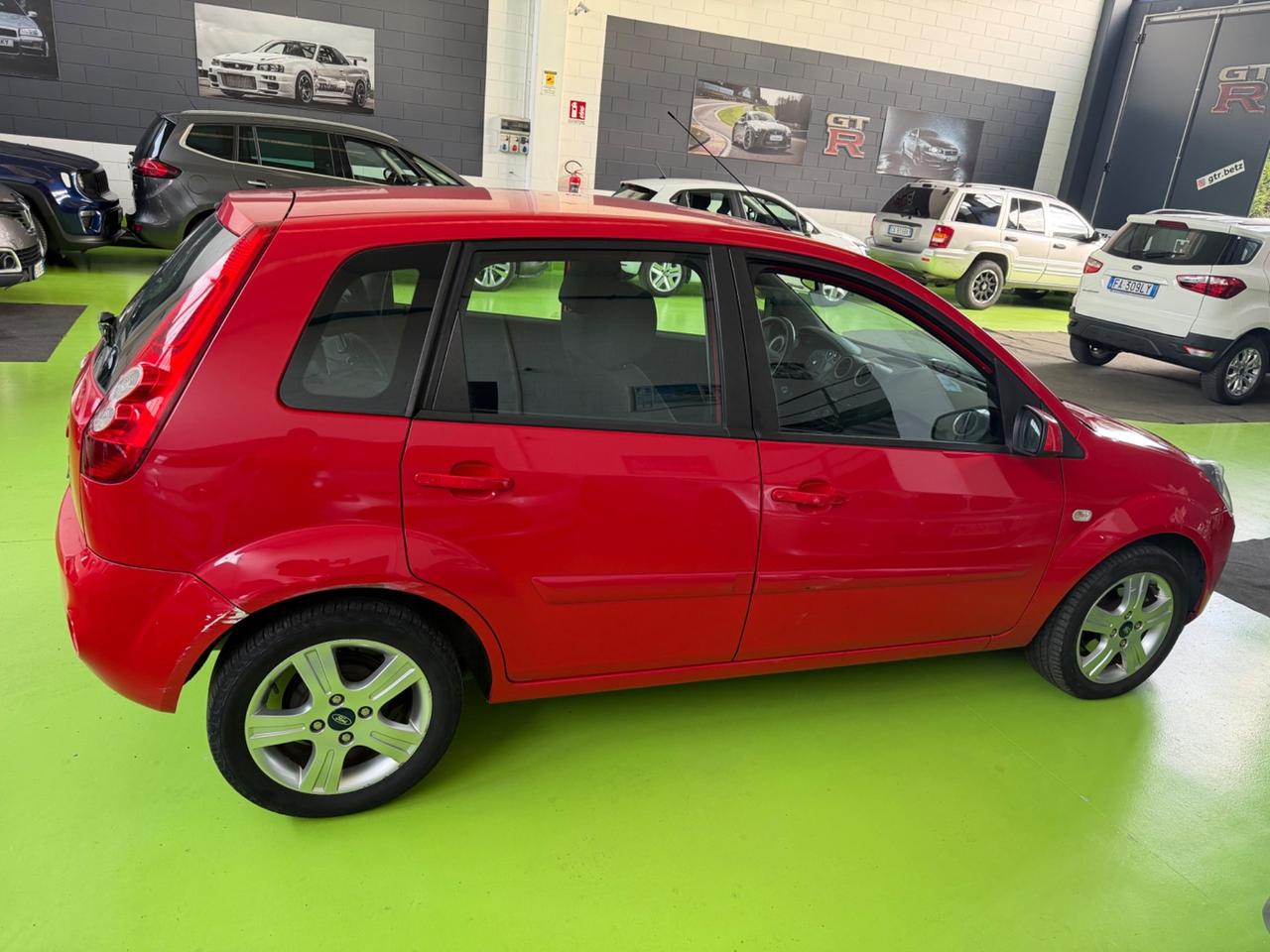 Ford Fiesta 1.2 16V 75cv 5p. NEOPATENTATI