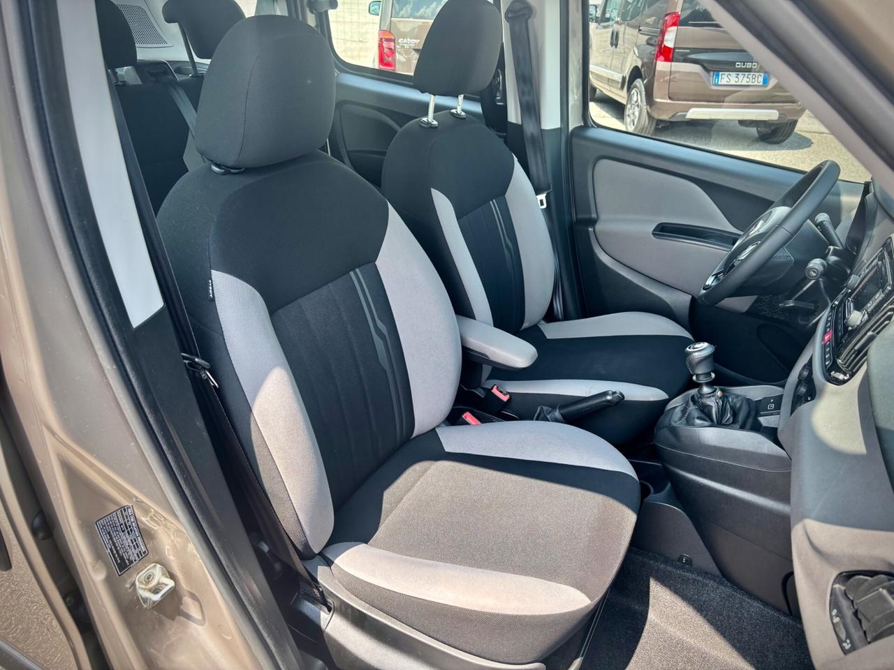 Fiat Doblo 1.4 T-Jet 16V Natural Power Lounge
