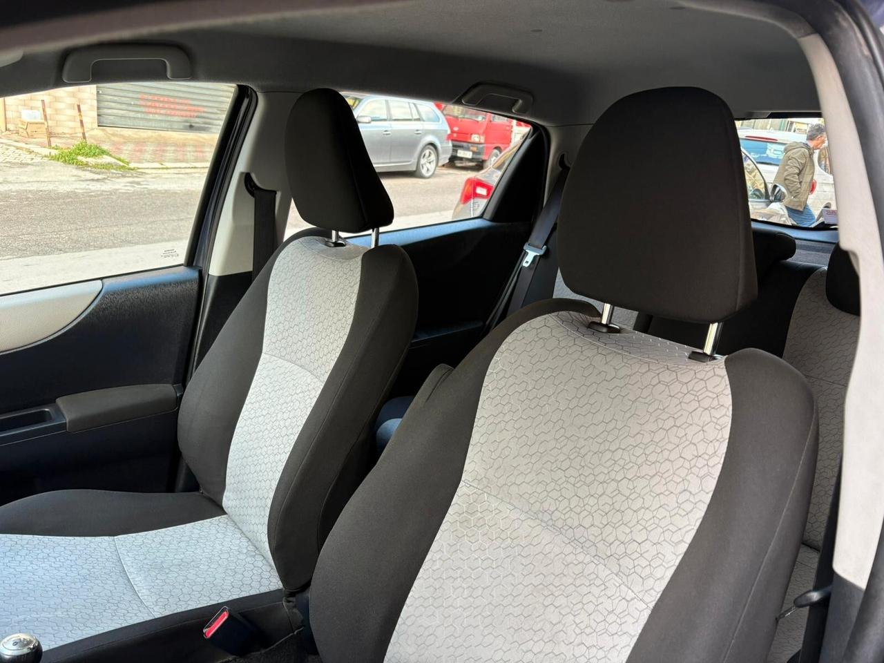 Toyota Yaris 1.3 5 porte Lounge