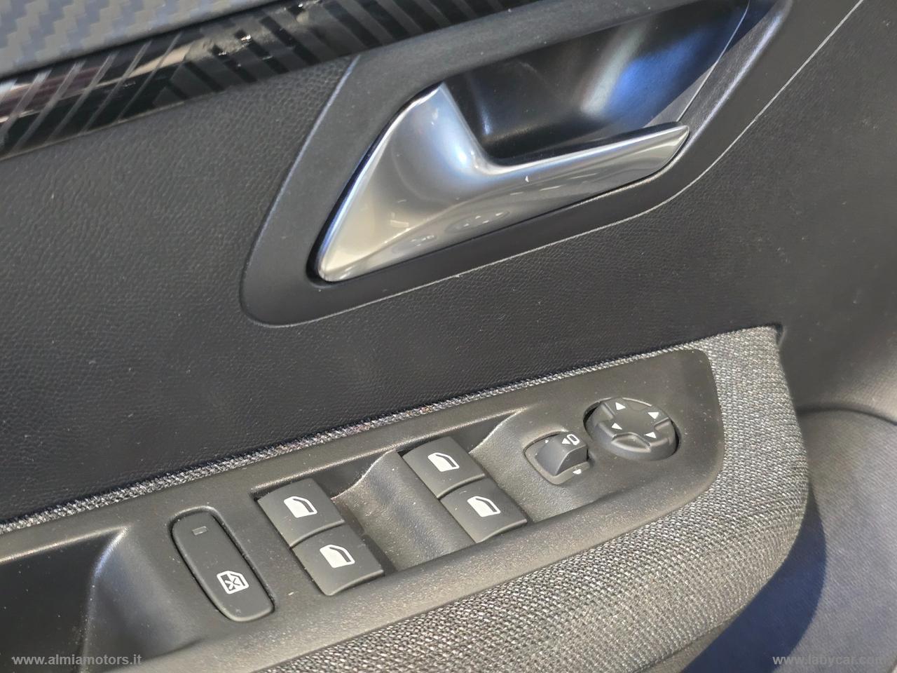 PEUGEOT 208 Hybrid 110 e-DCS6 Business