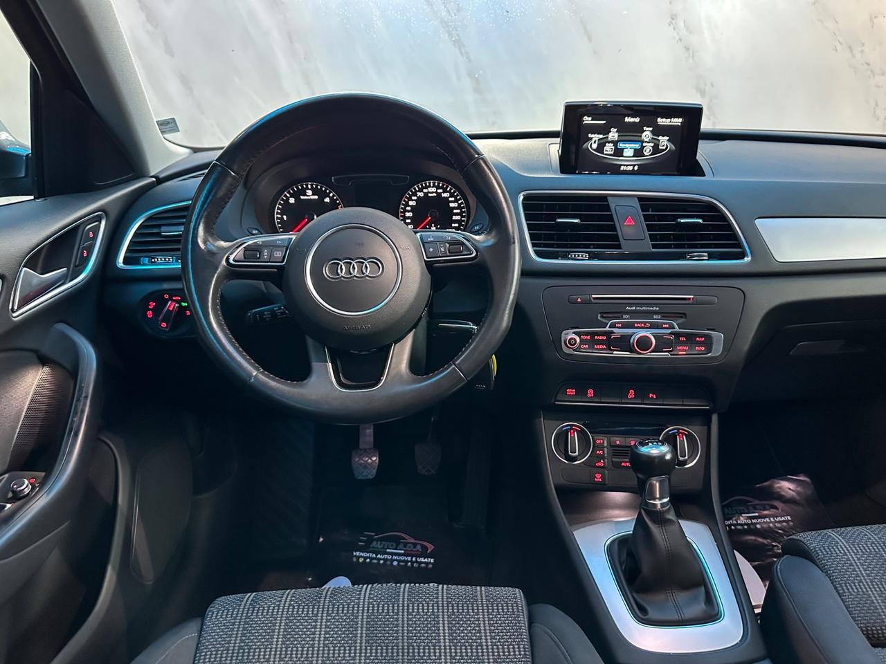 Audi Q3 2.0 TDI 120 CV Business