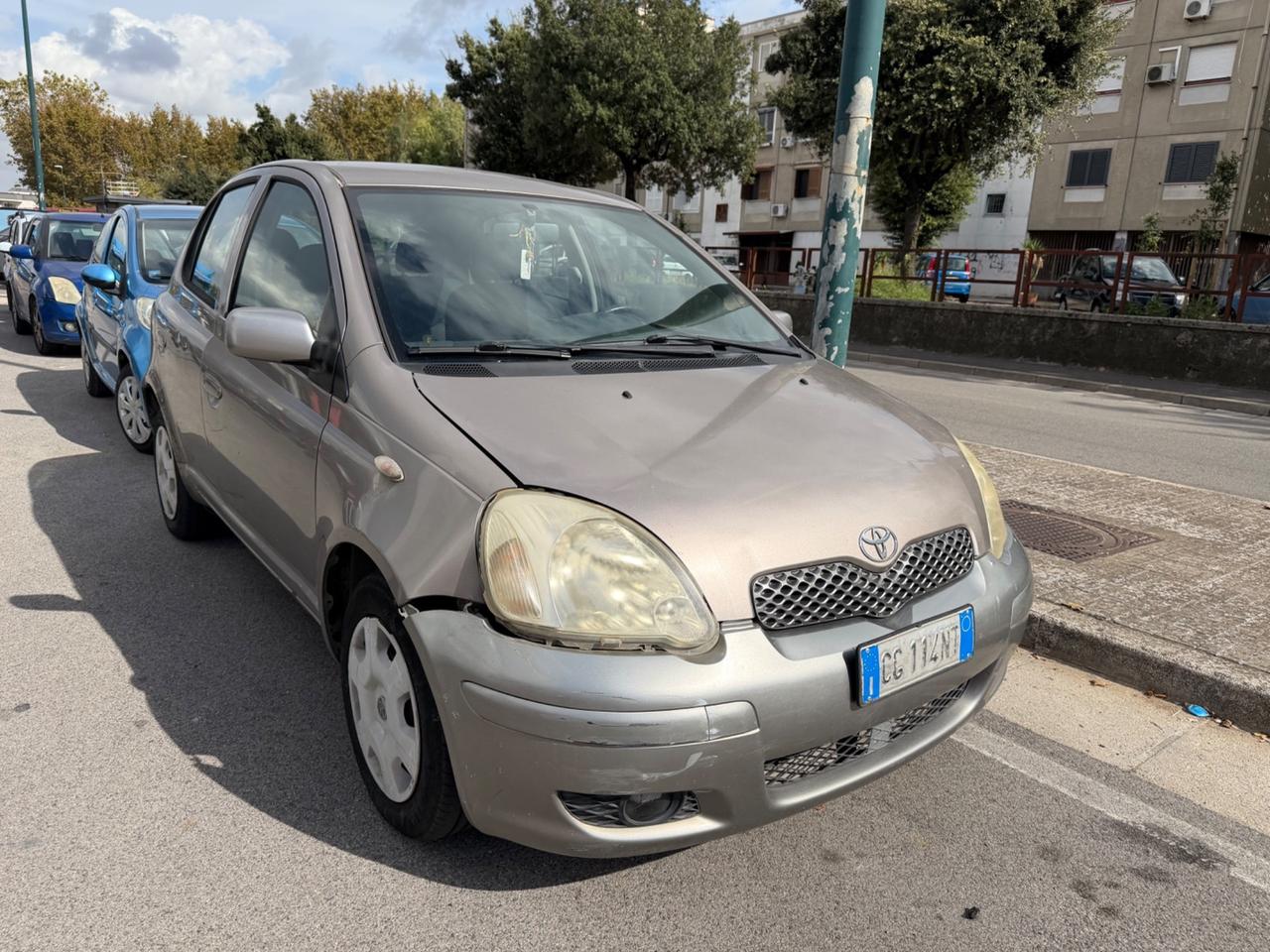 Toyota Yaris 2003 benzina