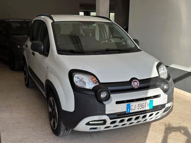 Fiat Panda 1.0 FireFly S&S Hybrid City Cross AZIENDALE