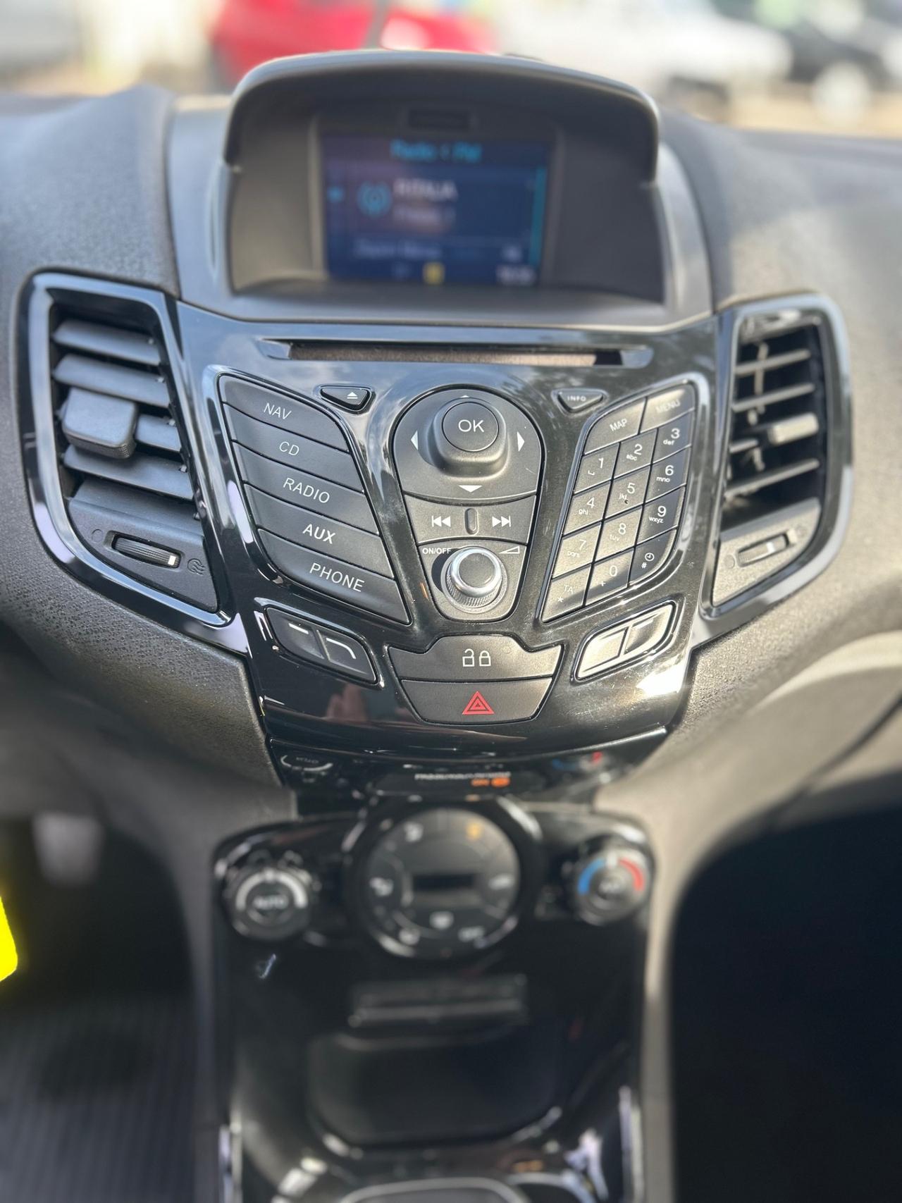 Ford Fiesta 1.4 5p. Bz.- GPL Titanium