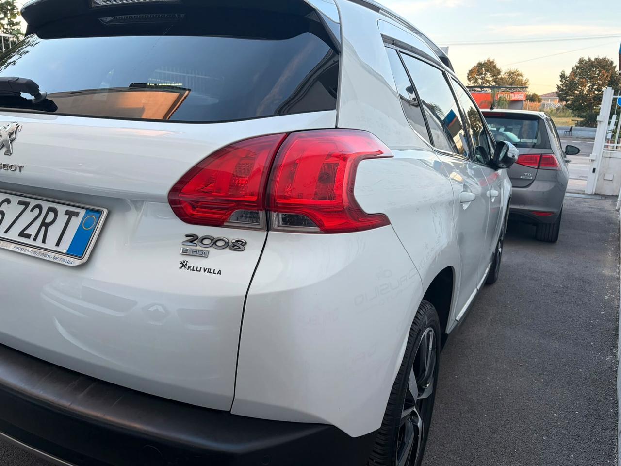 Peugeot 2008 1.6 e-HDi 115 CV Stop&Start Allure