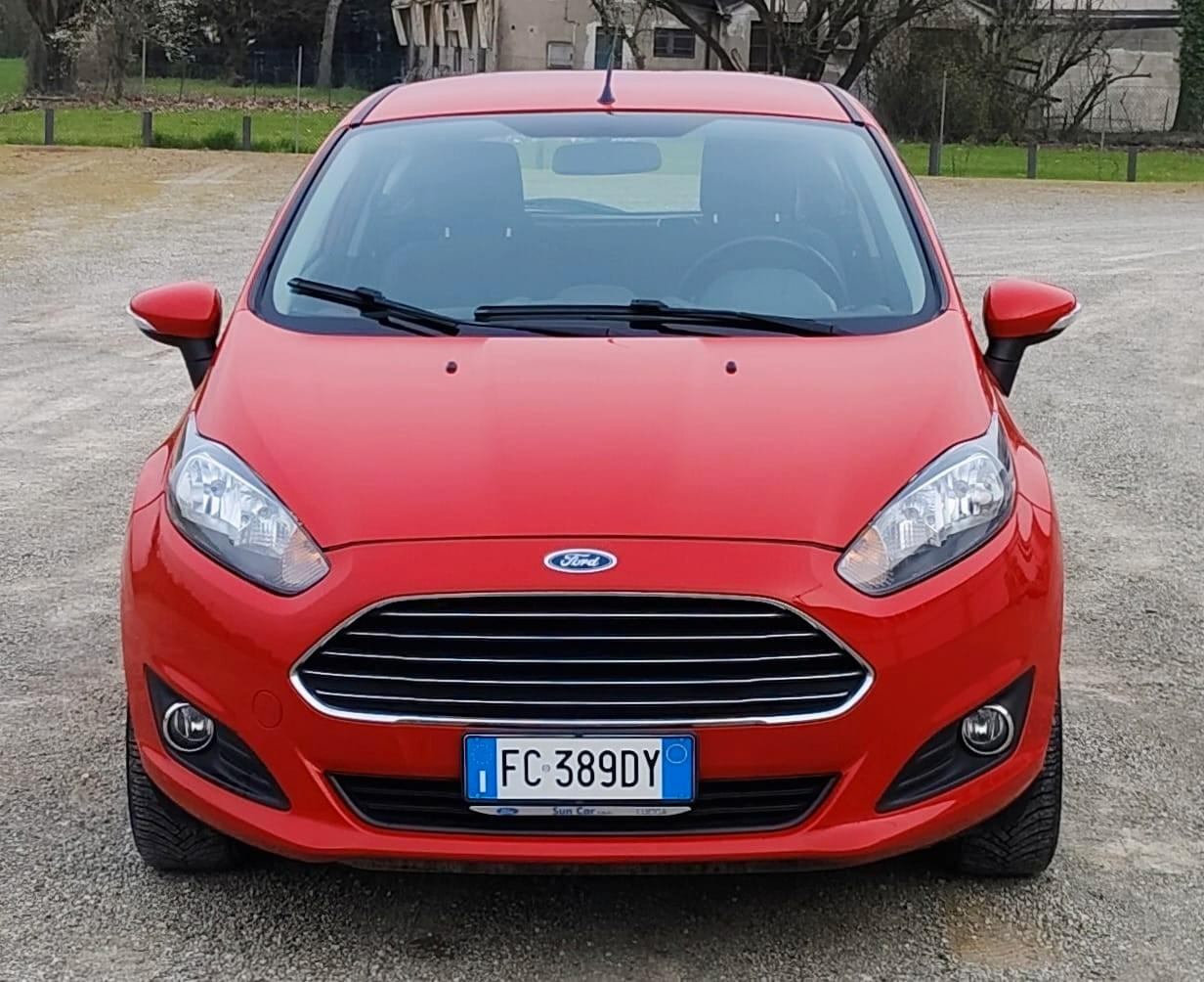 Ford Fiesta 1.2 60CV 3 porte Black & White Edition