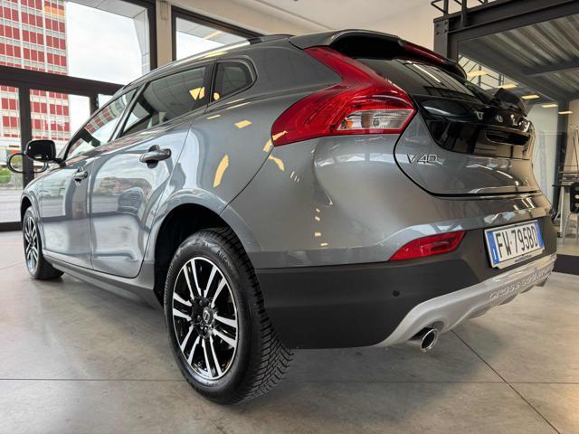 VOLVO V40 Cross Country D2 Business Plus
