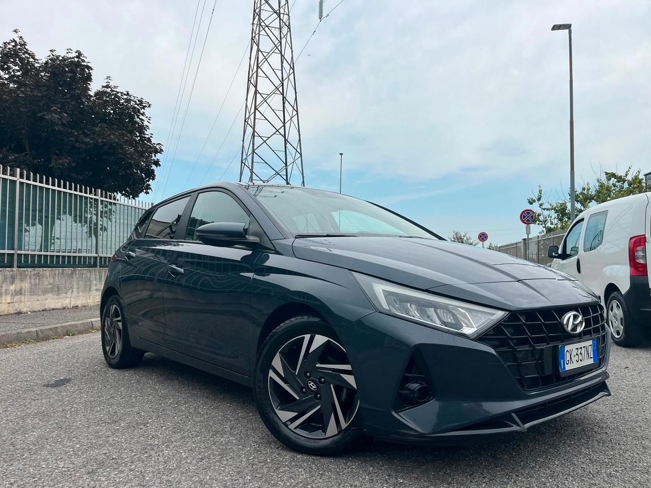 Hyundai i20 1.2 BENZ SOLO 69.000KM