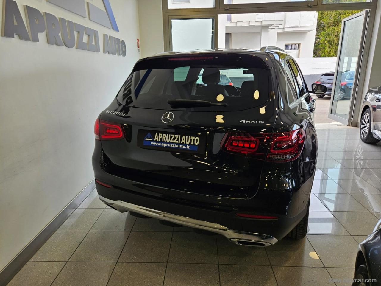 MERCEDES-BENZ GLC 200 d 4Matic Sport