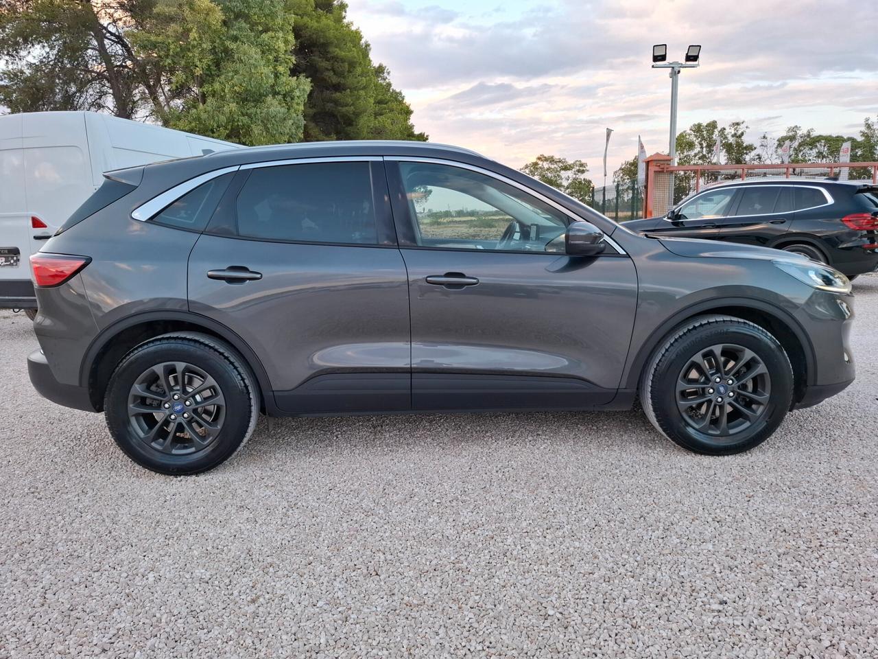 Ford Kuga 1.5 -120 CV-TITANIUM *LED-NAVY-VIRTUAL*