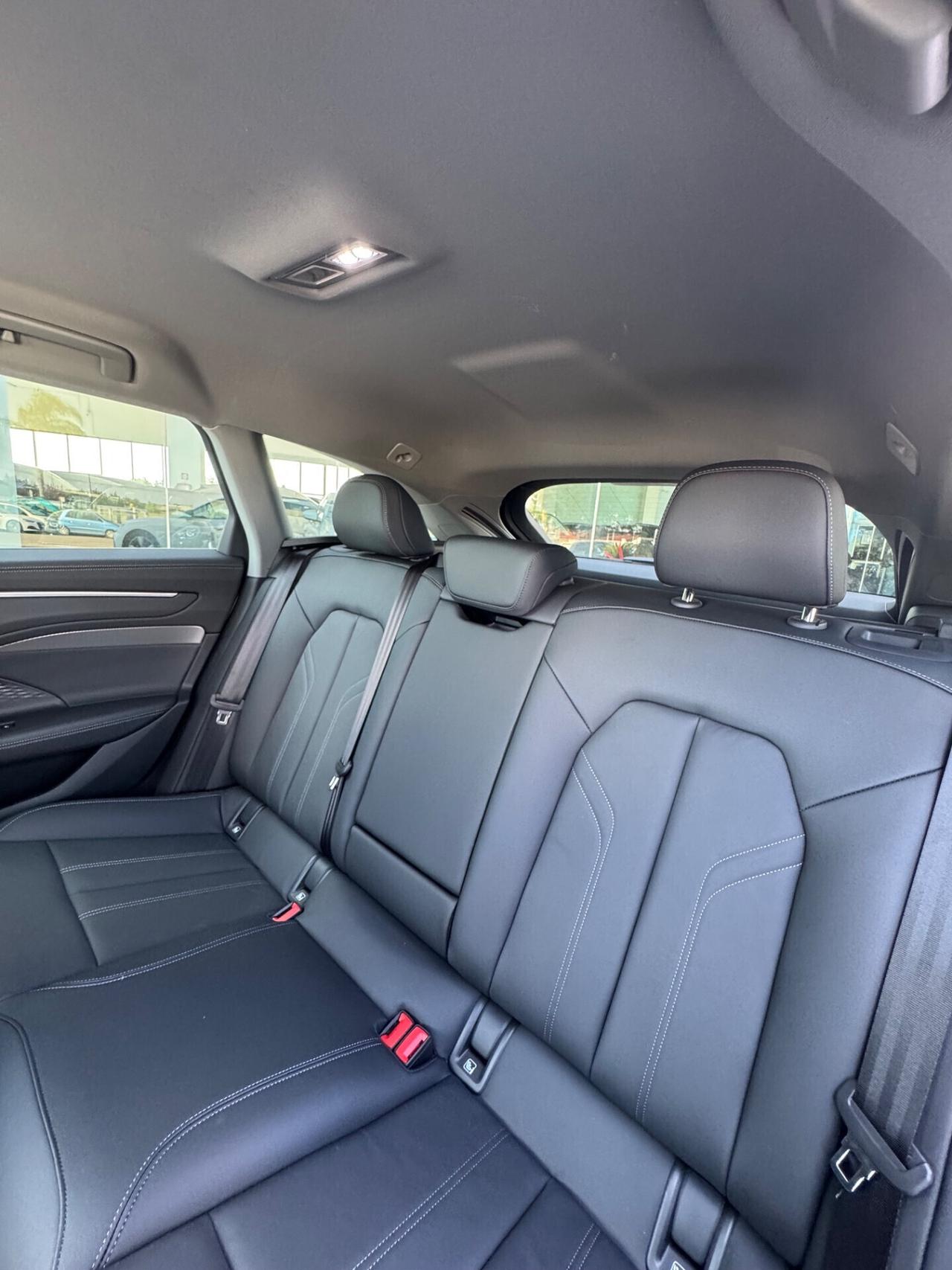 AUDI A6 Avant 2.0 TDI 204CV S tronic S line - possibilità noleggio no scoring