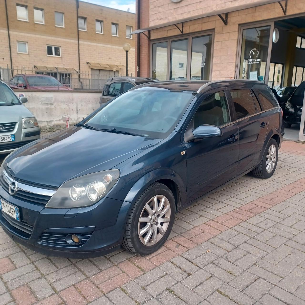 UNICO PROPRIETARIO TAGLIANDI UFFICIALI ASTRA 1.7 TDI SW