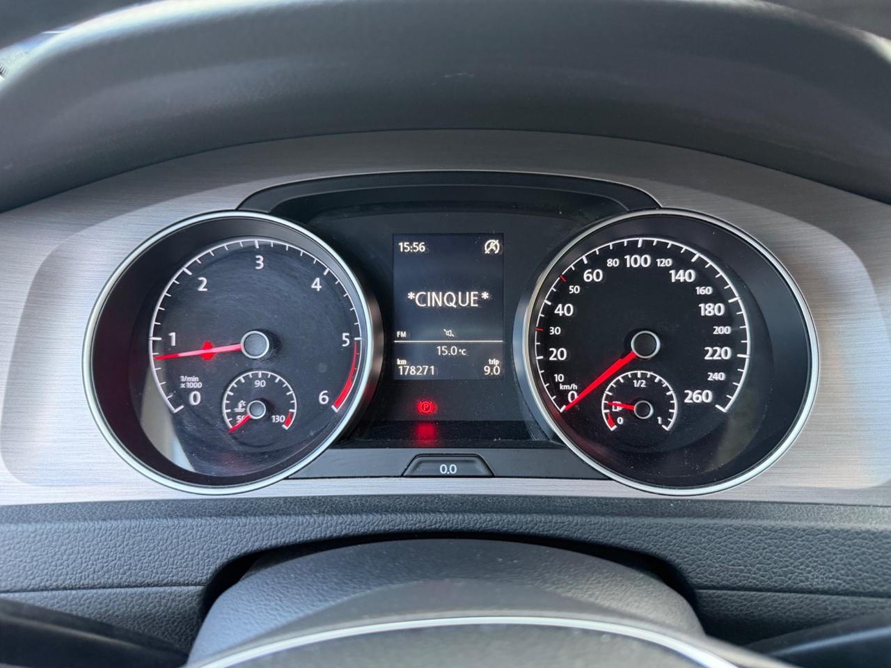 Volkswagen Golf 1.6 TDI 110 CV 2016