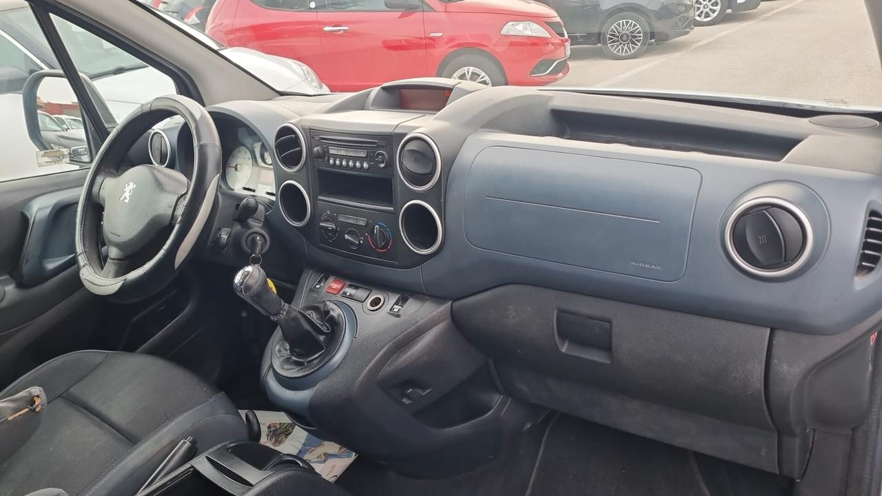 Peugeot Partner Tepee 1.6 HDi 92CV-68KW-IVA-DETRAIBILE