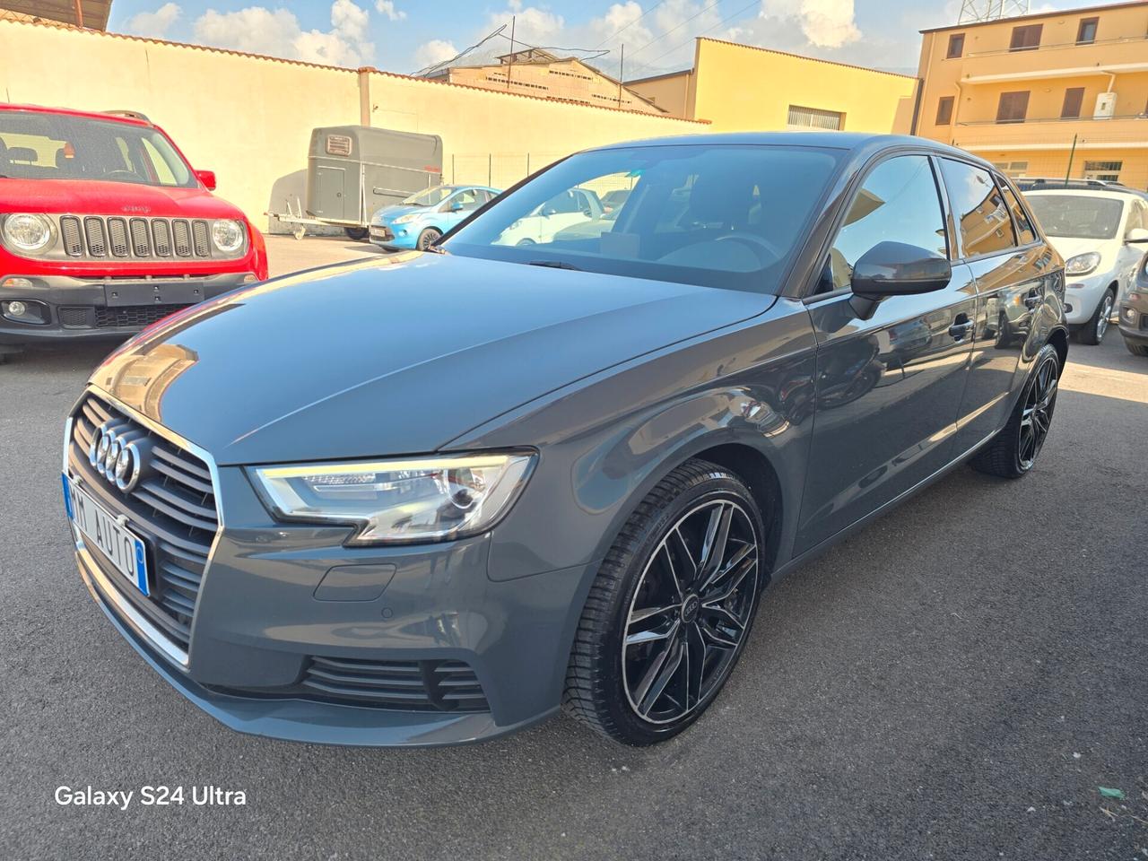 Audi A3 SPB 30 TDI Business Advanced