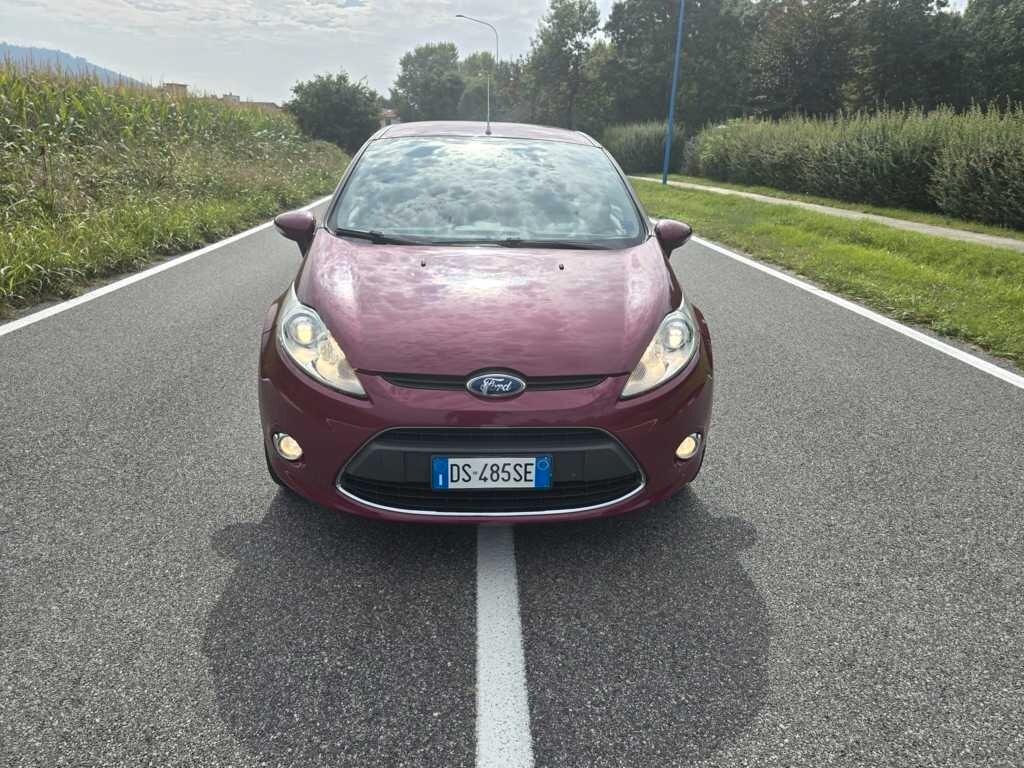 FORD FIESTA 1,2 BENZINA- TITANIUM- OK NEOPATENTATI-