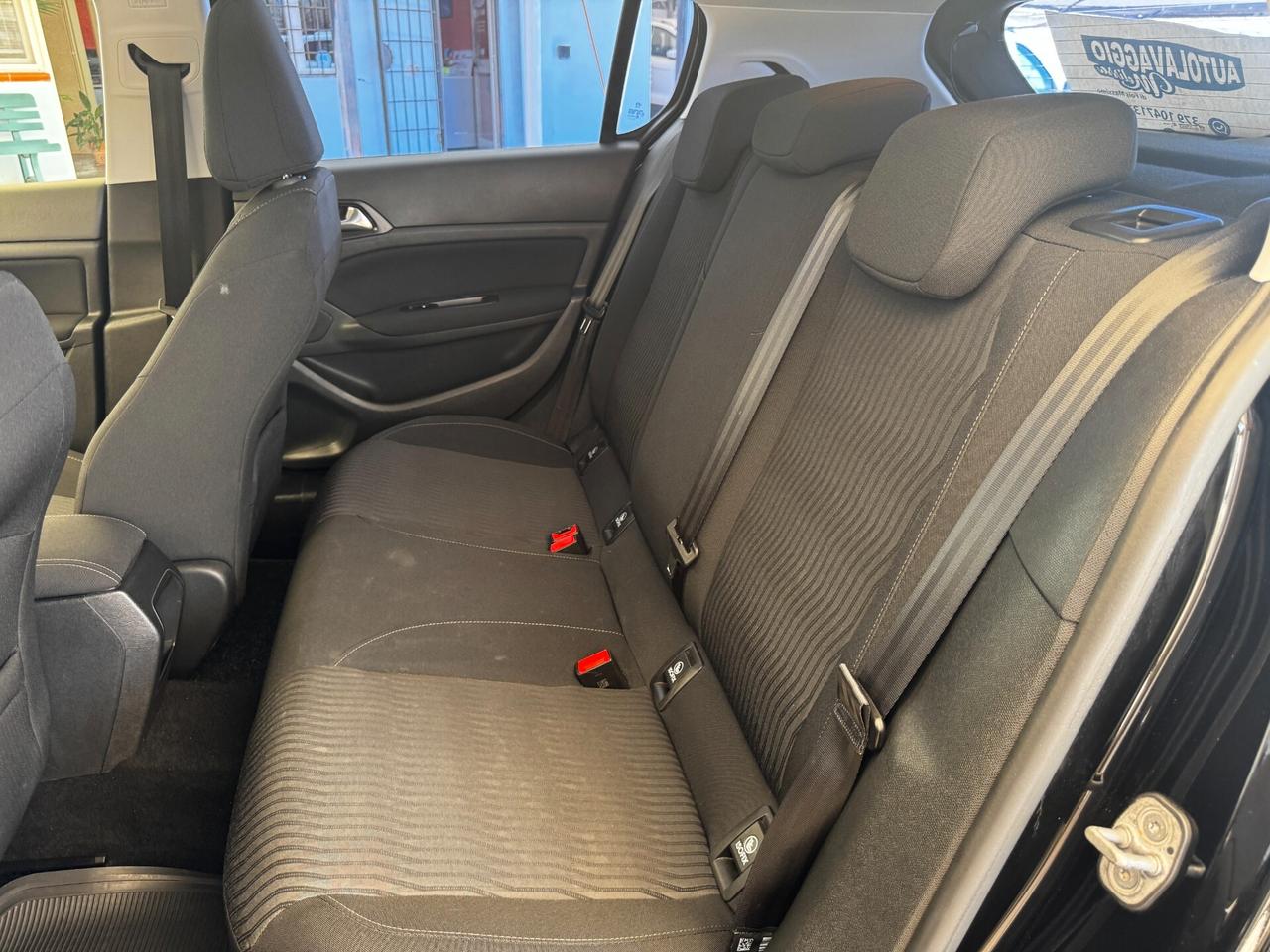 Peugeot 308 1.6 e-HDi 120 Allure - 12/2016