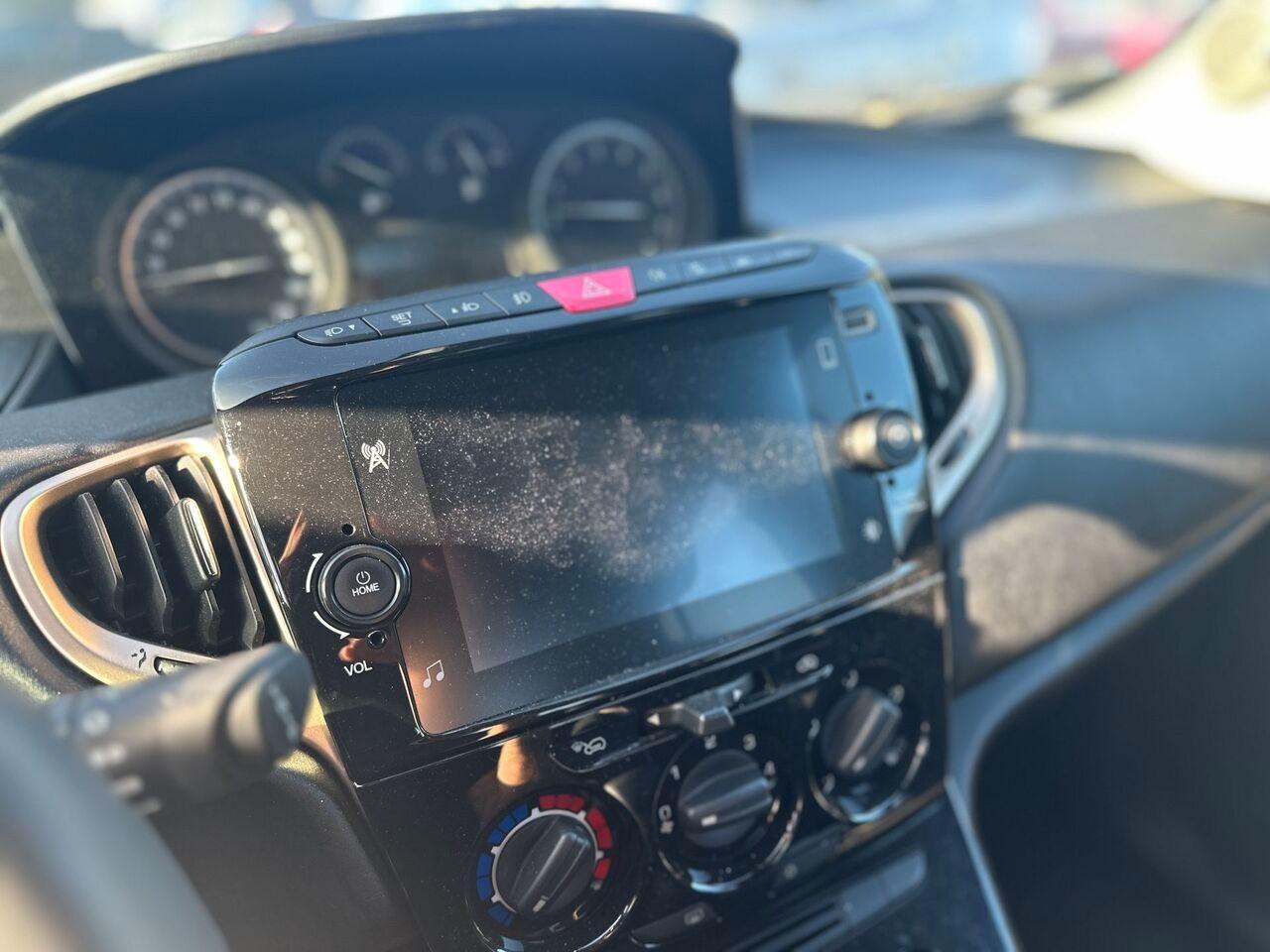 LANCIA Ypsilon 3ª serie - Ypsilon 1.0 FireFly 5 porte S&S Hybrid Ec