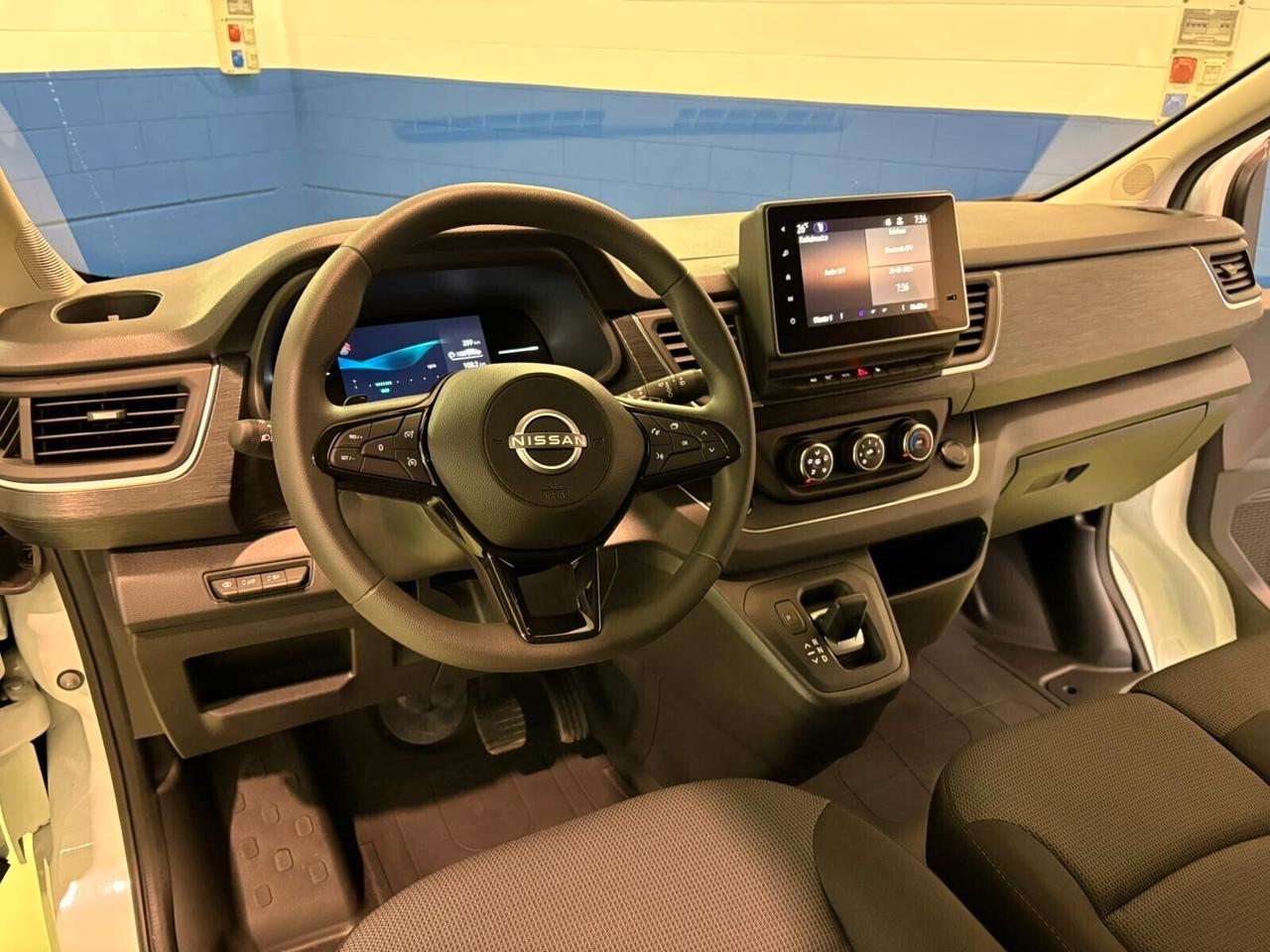 9 POSTI Nissan Primastar 2.0 dCi 150CV Aut PC-TN Bus N-Connecta