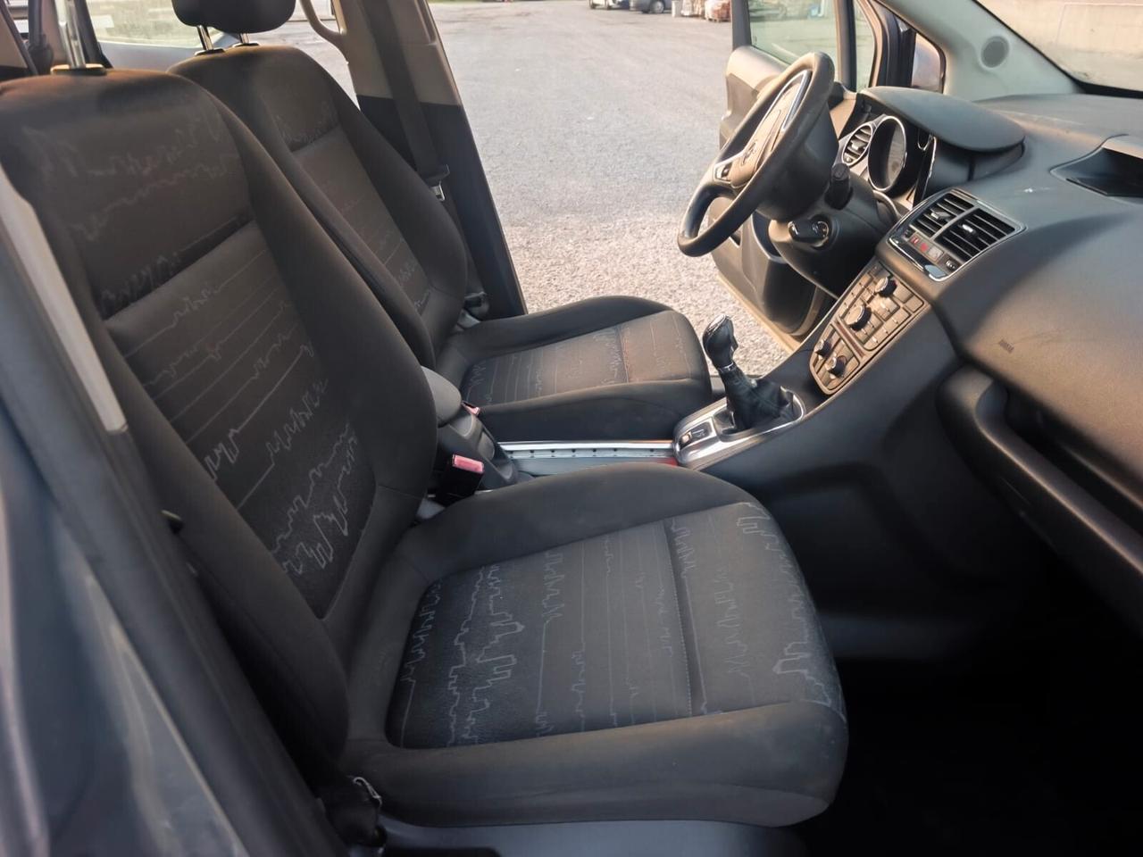Opel Meriva 2011---1.3 Diesel