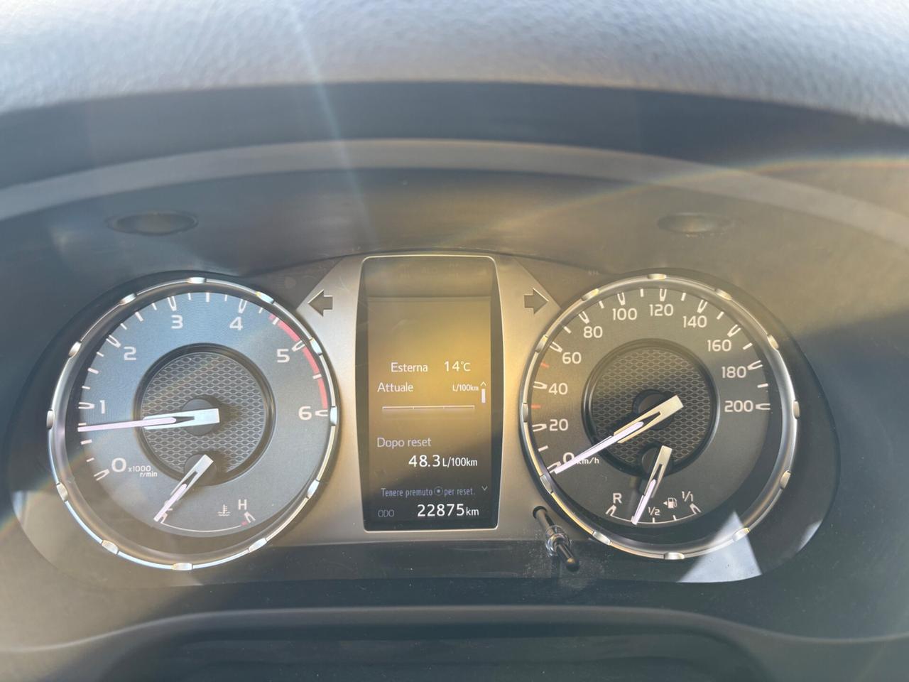 Toyota Hilux 2.4 D-4D A/T 4WD OFFICINA MOBILE, 2 Posti