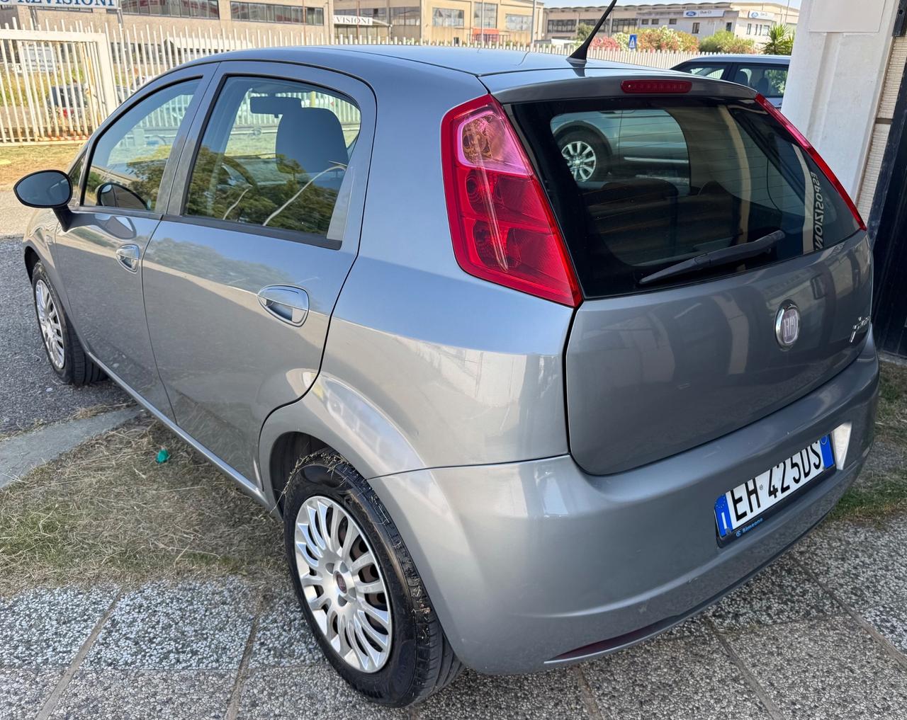 Fiat Grande Punto 1.3 MJT 75 CV -122.000 KM-