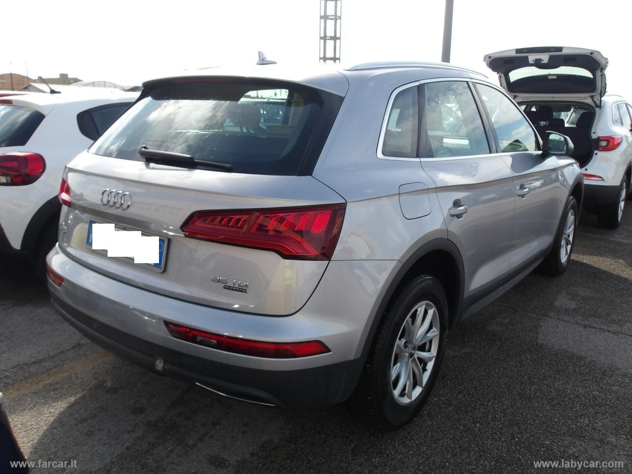 AUDI Q5 35 TDI quattro S tronic Business