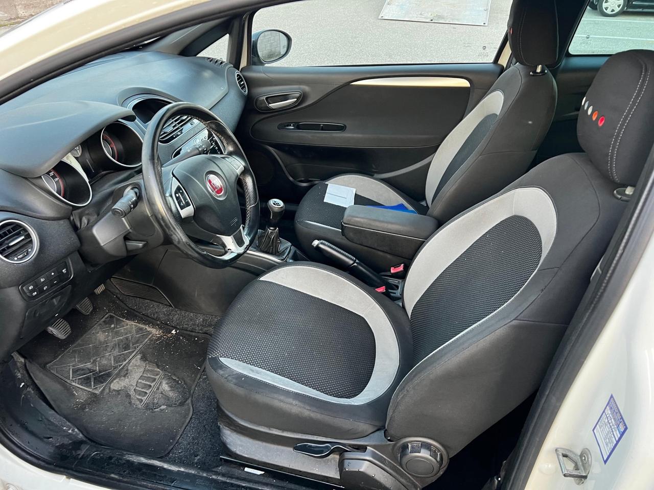 Fiat Punto 1.3 MJT II 75 CV 3 porte Lounge