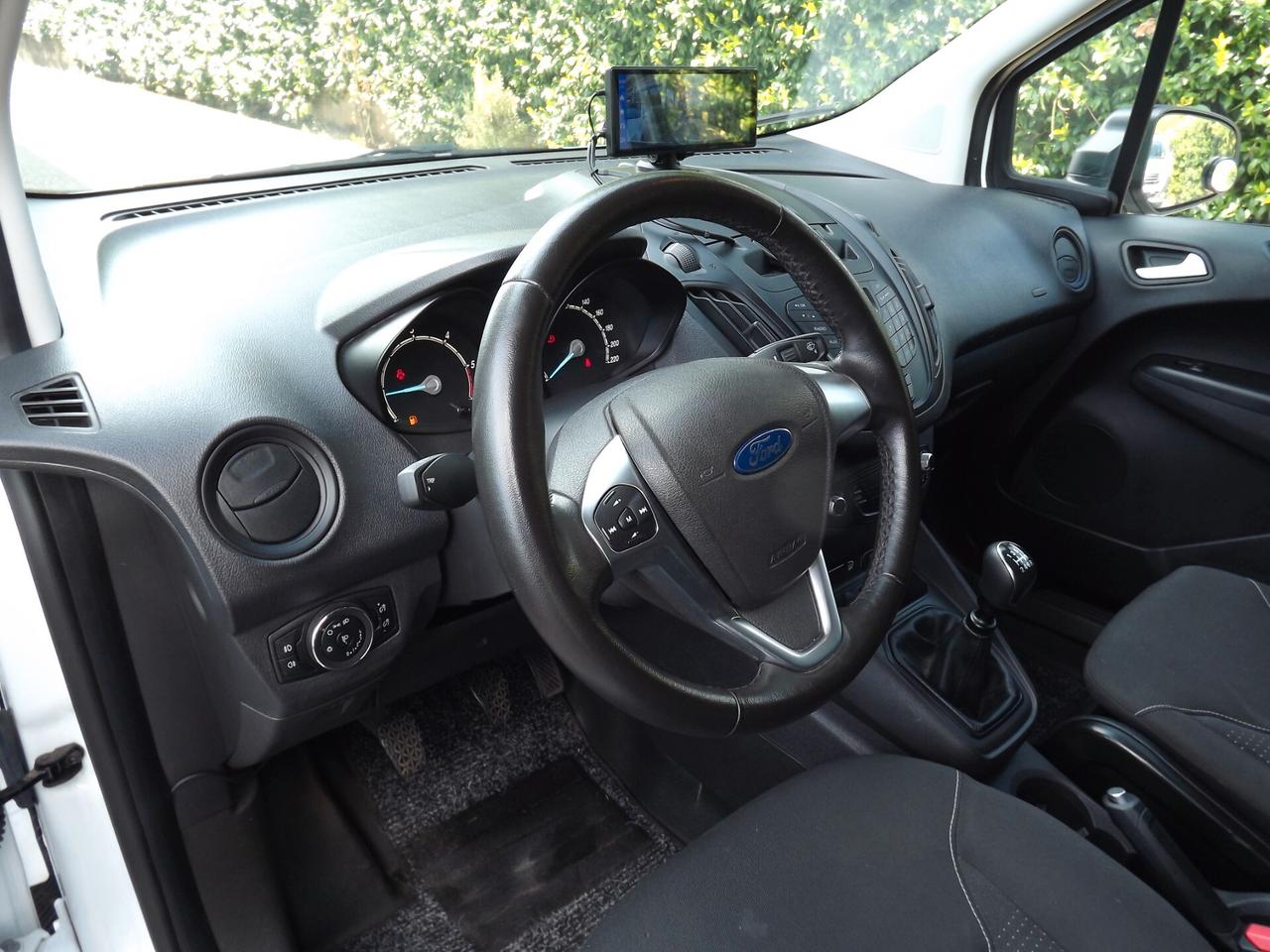 FORD TRANSIT COURIER