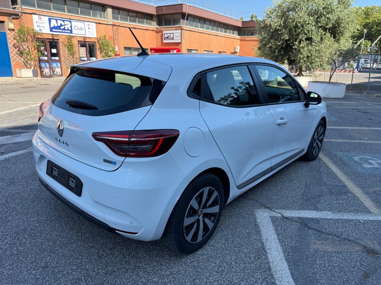 Renault Clio Full Hybrid E-Tech 140 CV 5 porte Business