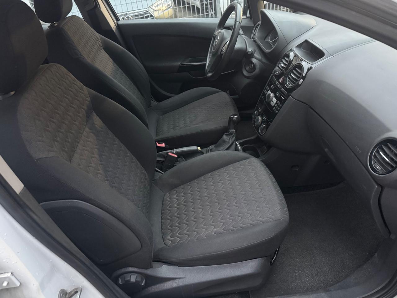 Opel Corsa 1.2 85CV 5 P GPL neopat garanzia 12 mesi